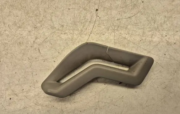 Volvo XC90 Seat belt trim 13550