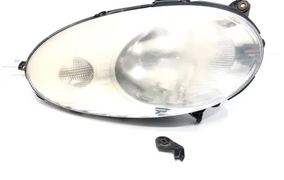 Nissan Micra Headlight/headlamp 26010AX700