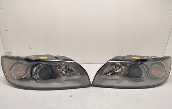 Volvo V50 Headlight/headlamp