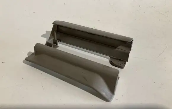 Mercedes-Benz E W211 Front passenger seat rail trim 2119193420 77020008