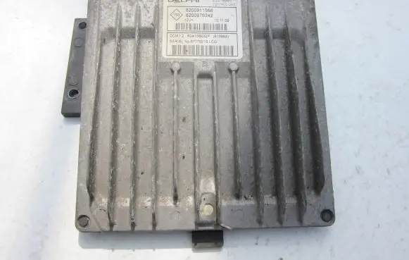 Renault Twingo II Engine control unit/module 8200911566 8200976242
