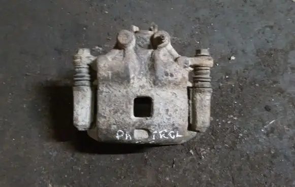 Nissan Patrol 4W60 Rear brake caliper