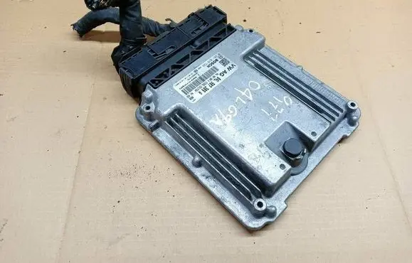 Audi A3 S3 8V Engine control unit/module 04L907309A 0281018526