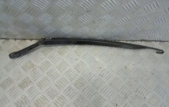 Alfa Romeo 147 Front wiper blade arm