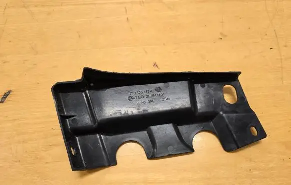 Volkswagen Caddy Other engine bay part 1T0805233A
