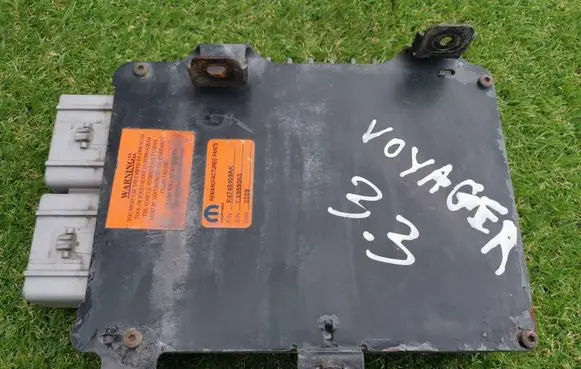 Chrysler Voyager Engine control unit/module 04745860 64490