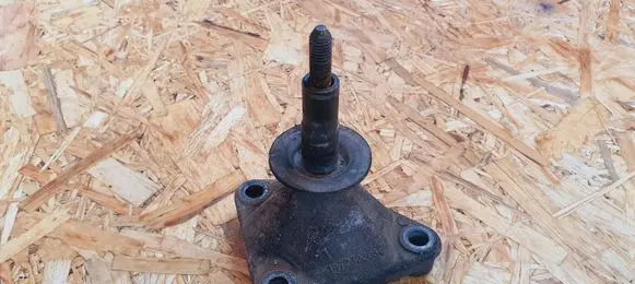 Peugeot 806 Gearbox mounting bracket 1477323080