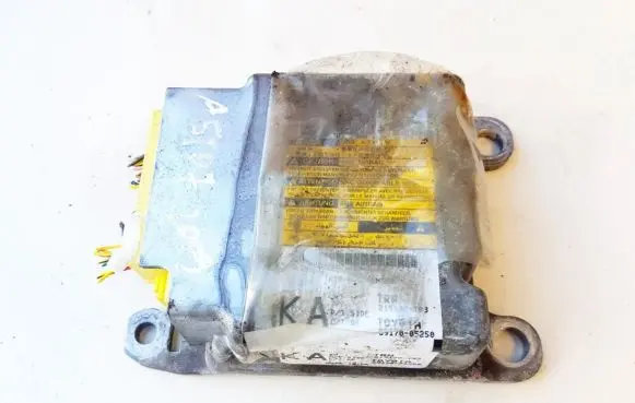Toyota Avensis T270 Airbag control unit/module 8917005250 89170-05250