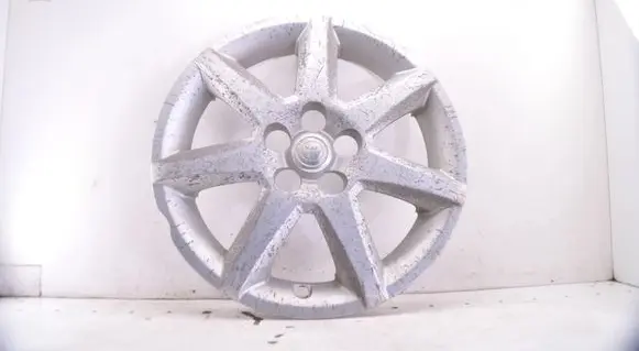 Toyota Prius (XW20) R16 wheel hub/cap/trim 