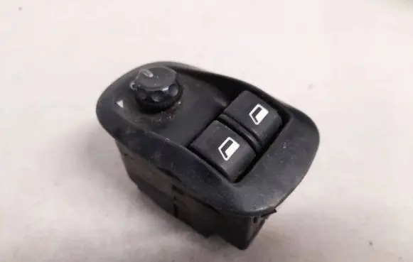 Peugeot 206 Electric window control switch