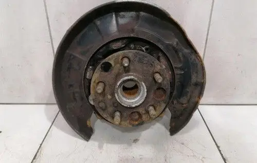Toyota Supra A80 Rear wheel hub