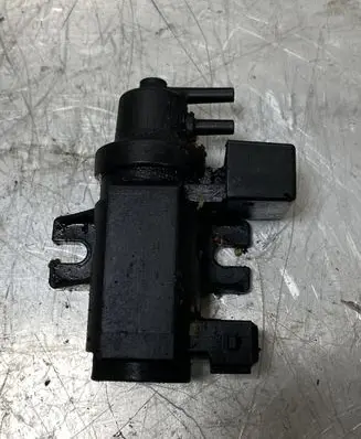 BMW 5 E60 E61 Turbo solenoid valve 7796634