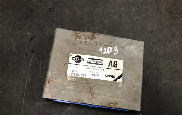 Nissan Primera Engine control unit/module 2371082J65