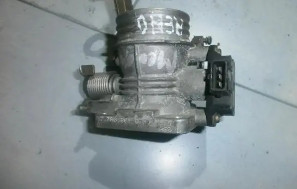 Renault Megane I Throttle valve 7700861679j