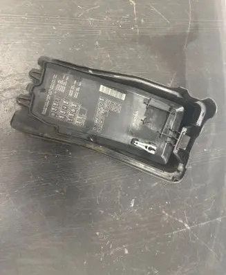 Volvo V70 Fuse box cover 6G9T14A076L