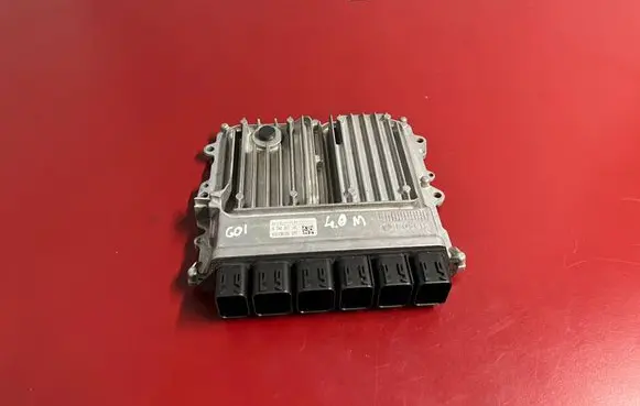 BMW X3 G01 Engine control unit/module 8740357 0261S19972