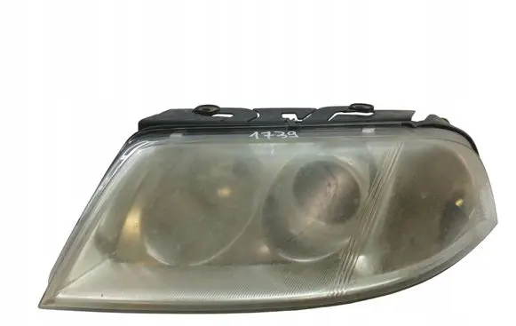 Volkswagen PASSAT B5.5 Headlight/headlamp