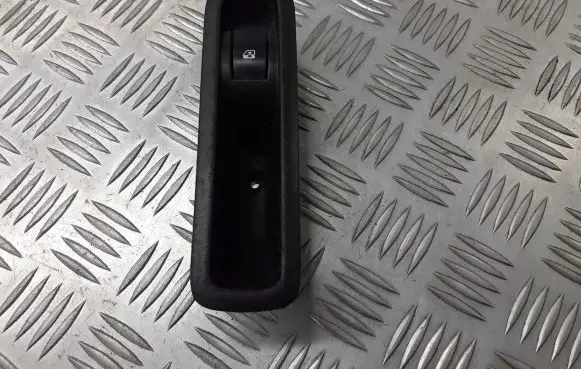 Renault Scenic II - Grand scenic II Quarter vent window switch 156013870
