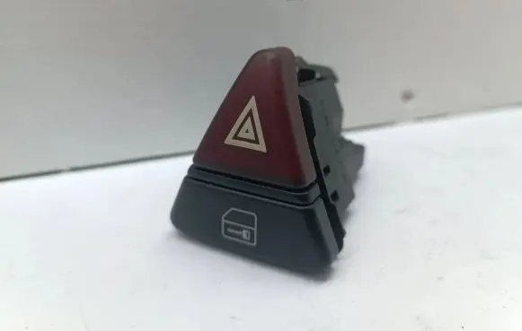 Mercedes-Benz A W168 Hazard light switch 1688206710