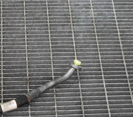 Air conditioning (A/C) pipe/hose