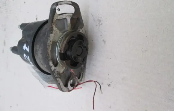 Renault Clio I Spark distributor 