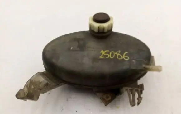 Renault Master II Coolant expansion tank/reservoir 820059500