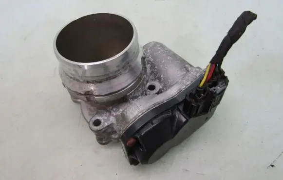 KIA Xceed Throttle valve 3510008200