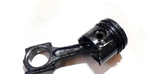 Citroen Xsara Picasso Piston with connecting rod