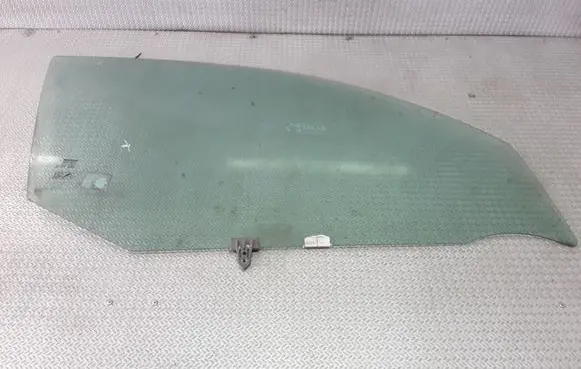 Nissan Almera Front door window/glass (coupe) 
