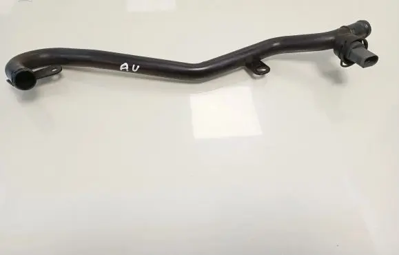 Audi A3 S3 A3 Sportback 8P Engine coolant pipe/hose 5N0121065 06A919501A