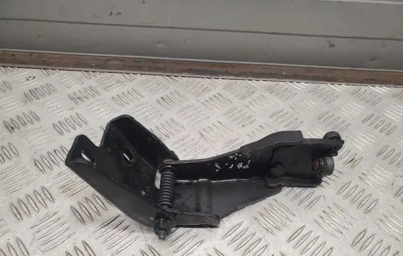 Chrysler Pacifica Sliding door upper roller guide/hinge 040AC