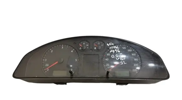 Volkswagen Transporter - Caravelle T5 Speedometer (instrument cluster)
