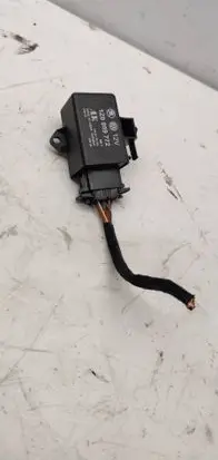 Skoda Octavia Mk2 (1Z) Seat heating relay 1Z0959772