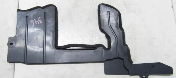 Nissan X-Trail T32 Intercooler air channel guide 