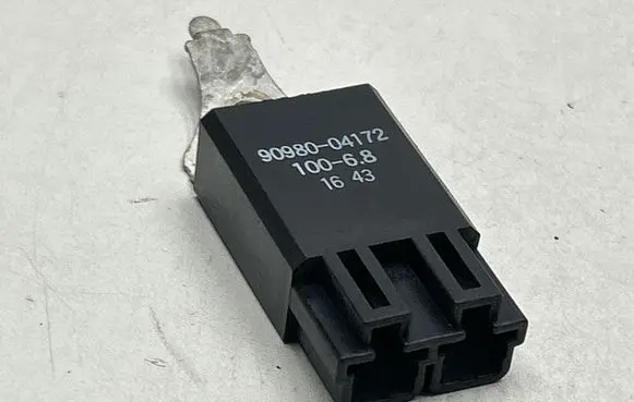Lexus RX 300 Other relay 9098004172 10068 1643