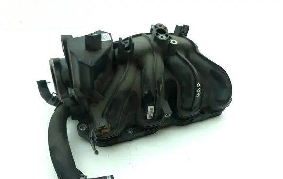 KIA Sportage Intake manifold 2B760