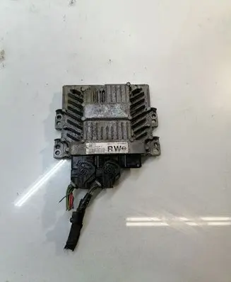 Nissan Qashqai+2 Engine control unit/module S180033108