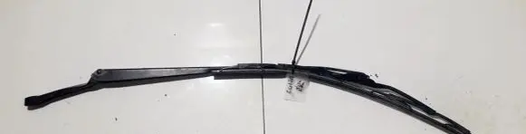 Skoda Octavia Mk1 (1U) Front wiper blade arm