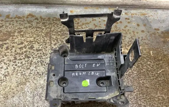 Chevrolet Bolt Battery tray 42492256
