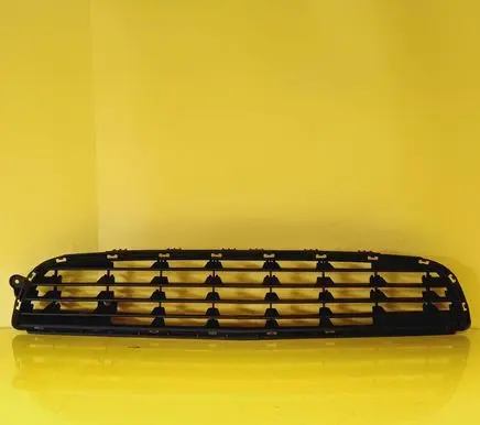 Opel Zafira B Front bumper lower grill 13124978