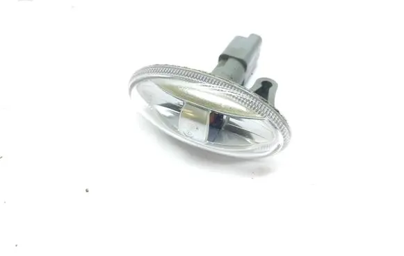Toyota Aygo AB40 Front fender indicator light 9680057480