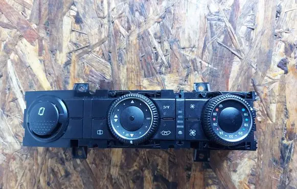 Mercedes-Benz Sprinter W906 Climate control unit A9069063000