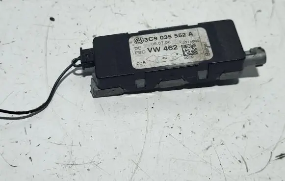 Volkswagen PASSAT B6 Antenna control unit 3C9035552A 12014600
