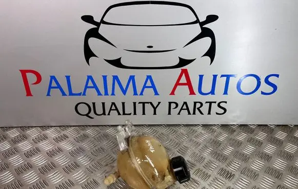 Citroen DS3 Coolant expansion tank/reservoir 980077728001