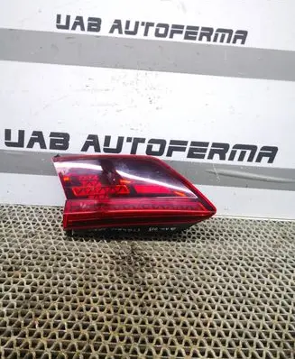 Volkswagen Tiguan Tailgate rear/tail lights 5NA945308E