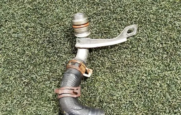 Renault Trafic III (X82) Turbo turbocharger oiling pipe/hose 151981816R