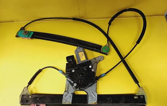 Audi A3 S3 8L Front door window regulator with motor 8L3959801 8L3837397