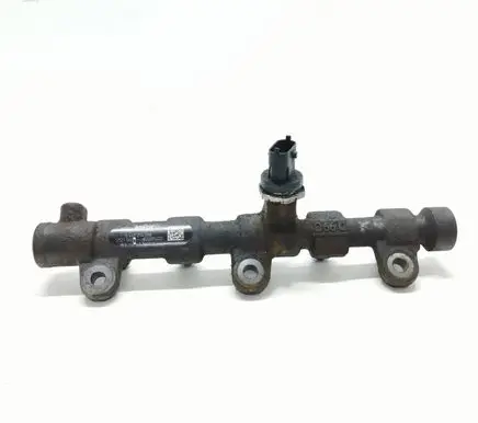 Renault Trafic II (X83) Fuel main line pipe 175215697 H8200912225 0445214258