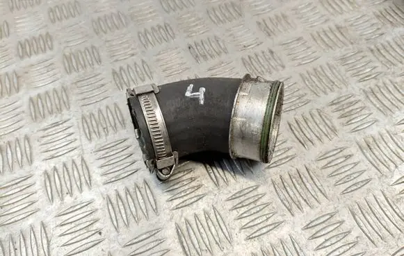 Audi Q7 4L Intercooler hose/pipe
