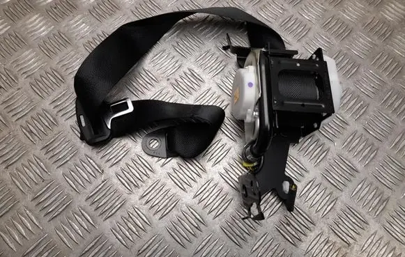 Toyota Prius (XW50) Rear seatbelt 6330068